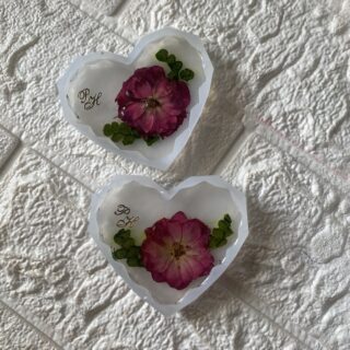 geometric heart mold