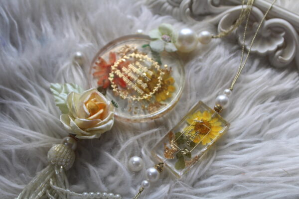 Om - the pure pair as the bond u share with gyatri mantra (resin Rakhi and lumbi pair )