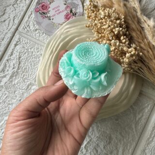 Rose hat mold