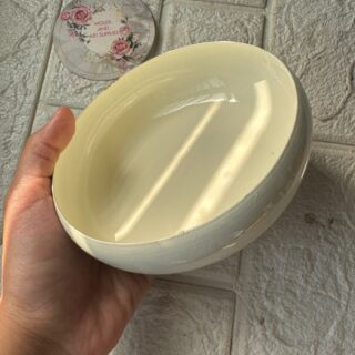 URLI- off white round -5 inch