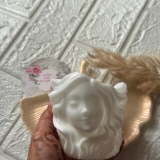 Dreamy girl planter mold