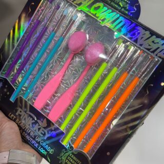 Brushes set plus blending brush