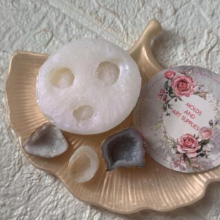 crystal cave druzy mold