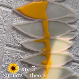 big bloom - sunflower petal mold (medium size)