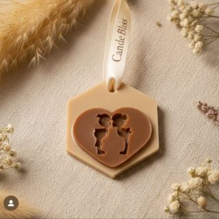 Couple in love wax sachet mold