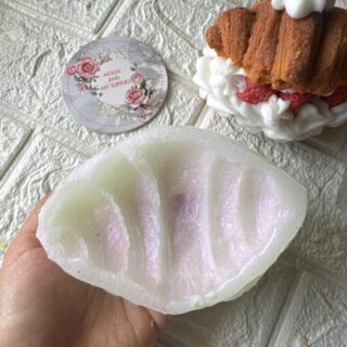 Croissant layer mold