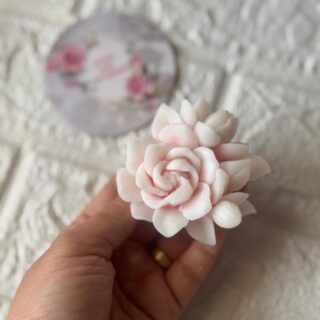 Floral bunch mold