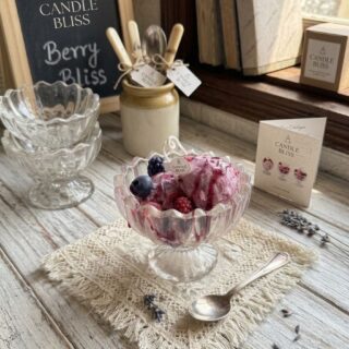 Berrylicious icecream scoop candle