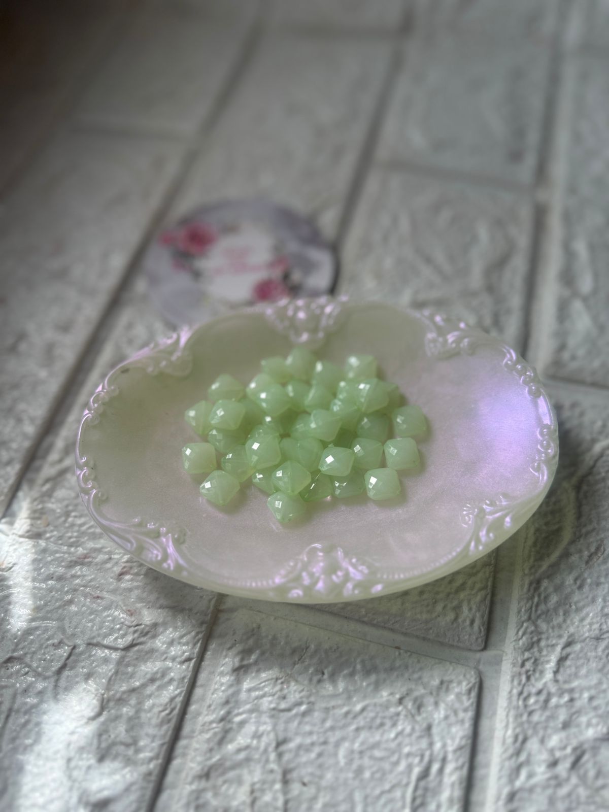 faceted bead- teal - 50 grms