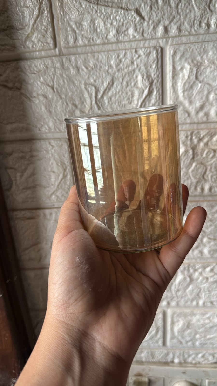 Amber glass box of 24