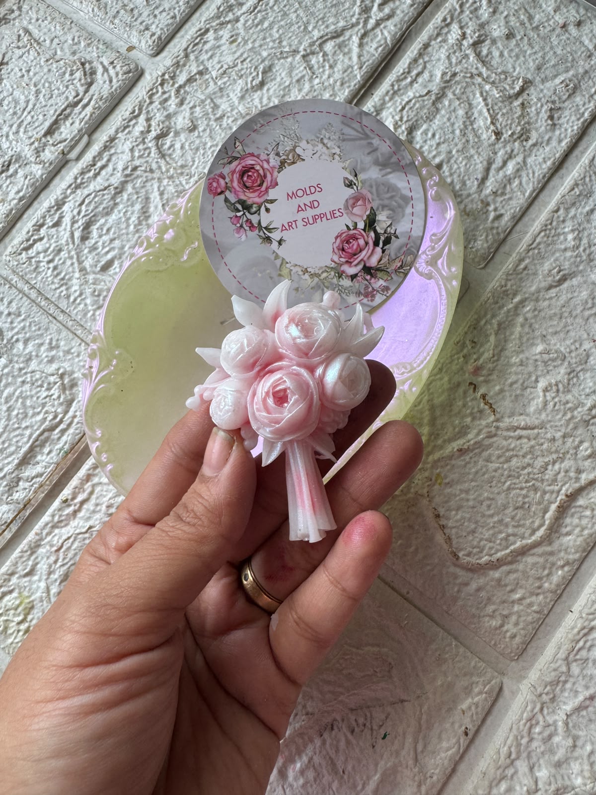 Rose bouquet mold