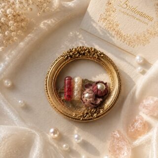 Golden round frame roli chawal