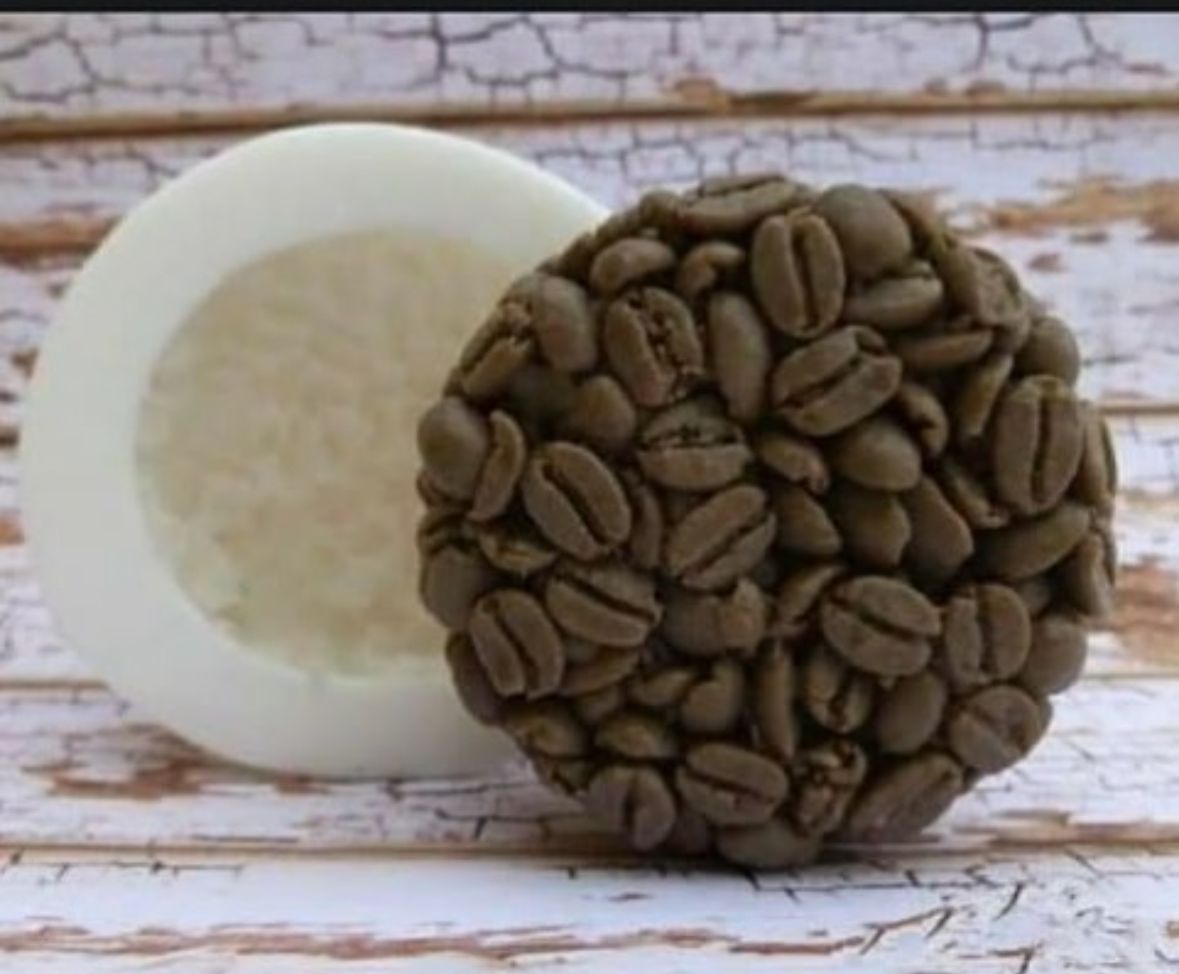 Coffee candle bar mold with realistic coffee beans