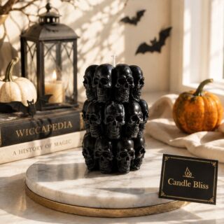 Skull candle pillar