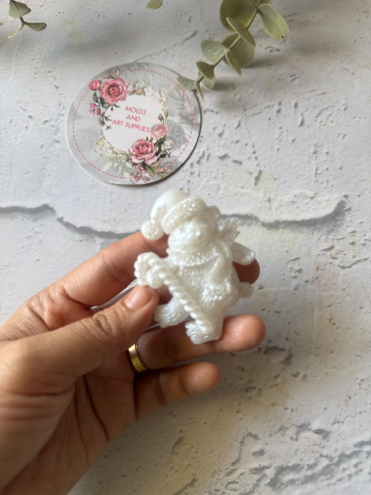 Unique snowman with a hat mold