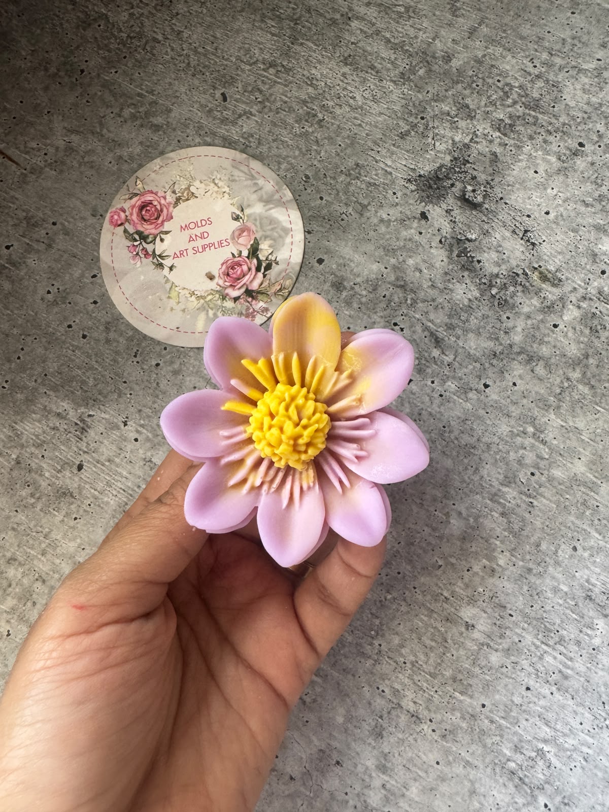 Cosmos flower mold